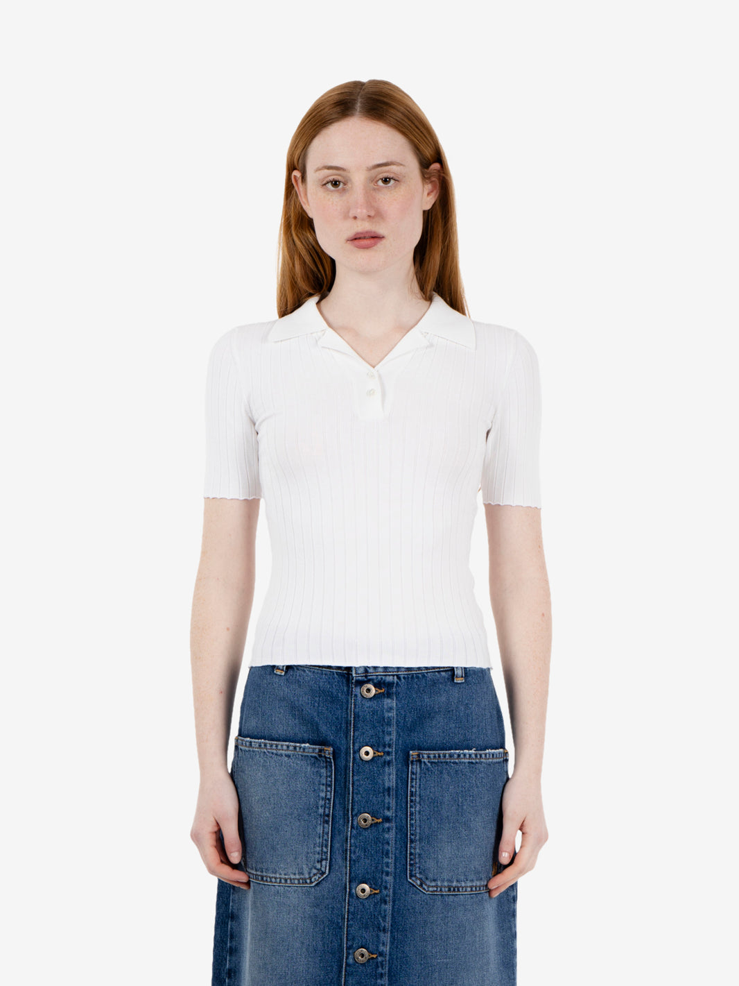White ribbed short-sleeved polo shirt