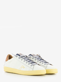 Rose milk / sky sneakers