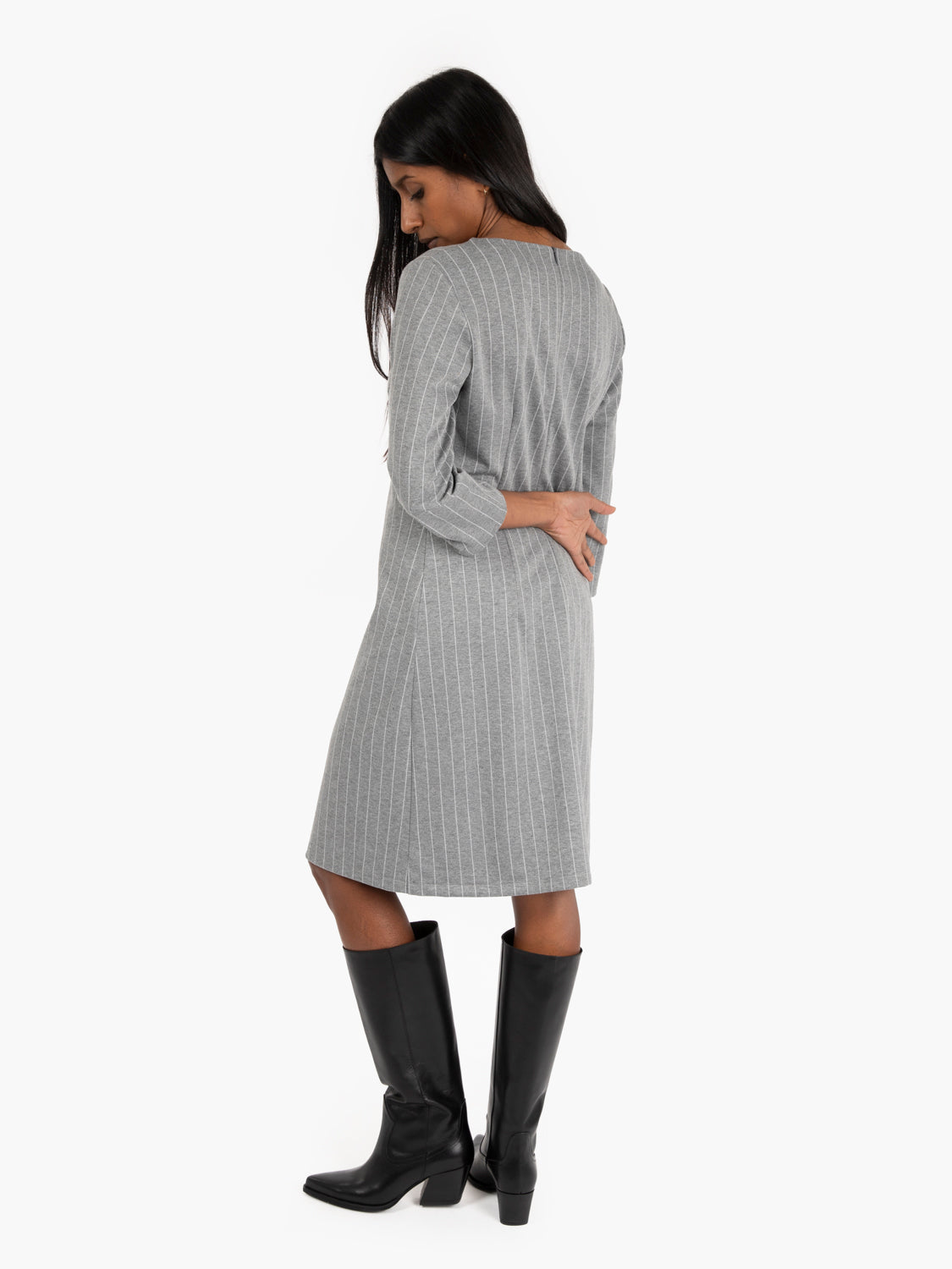 Abito midi gessato grigio