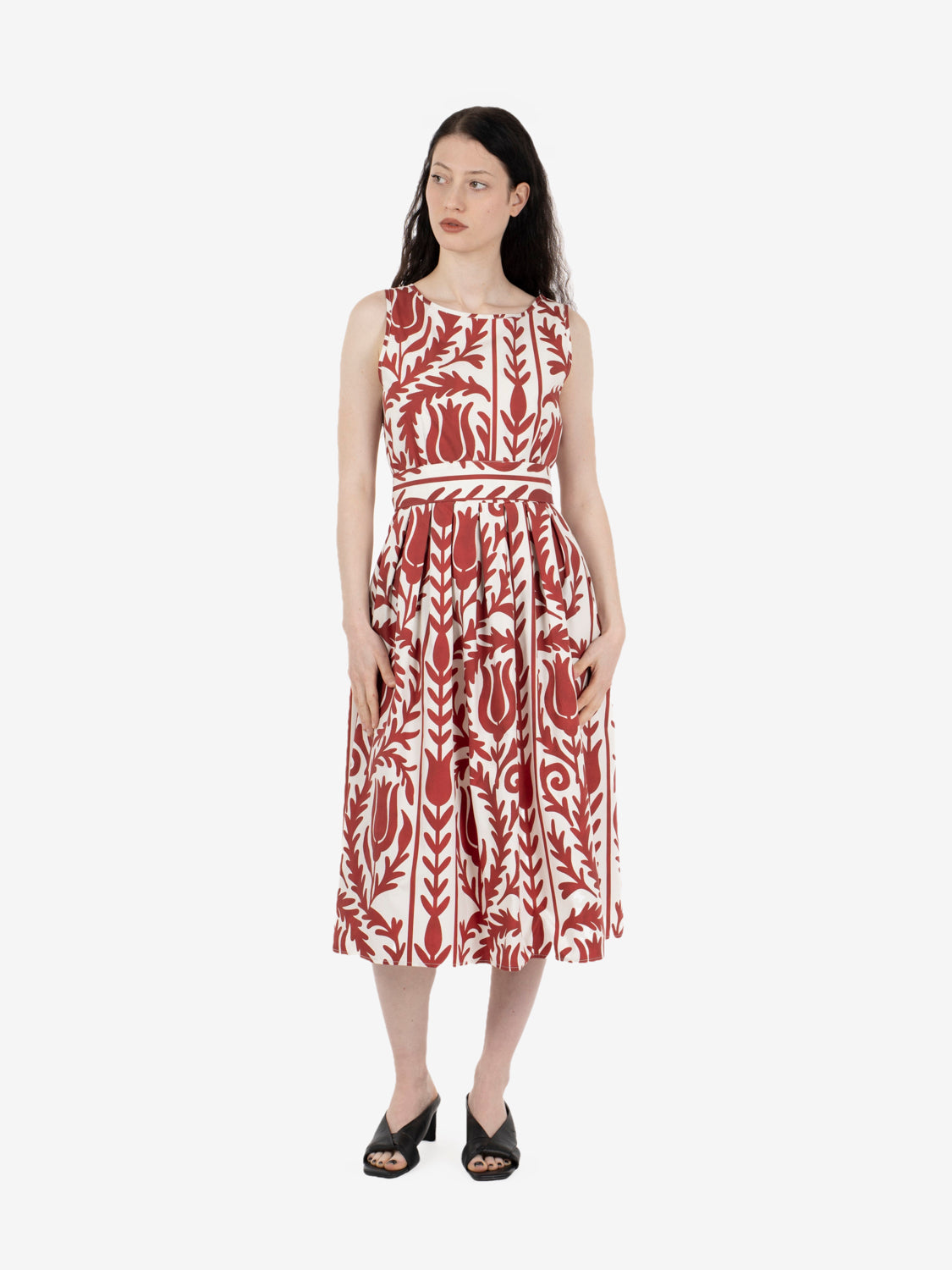 White / red patterned midi dress