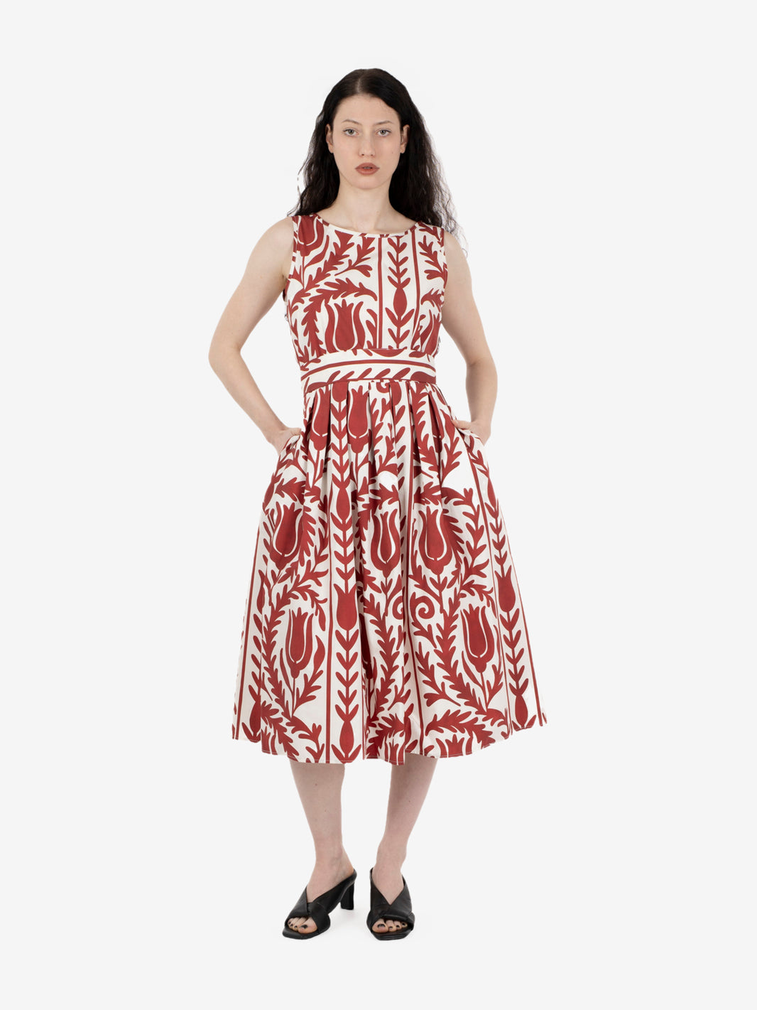 White / red patterned midi dress