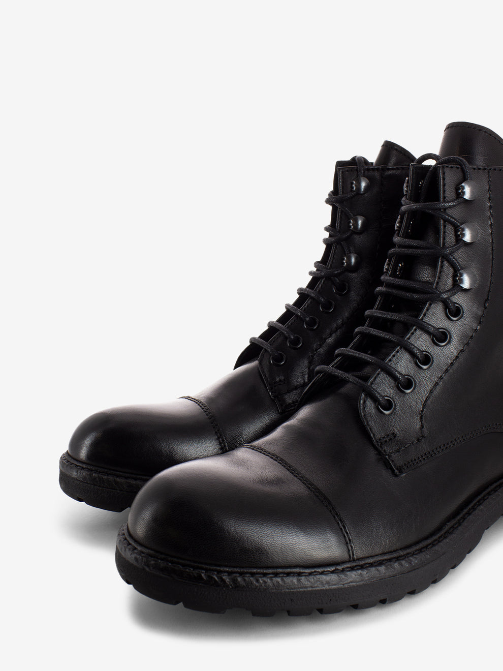 Anfibi in pelle con zip nero