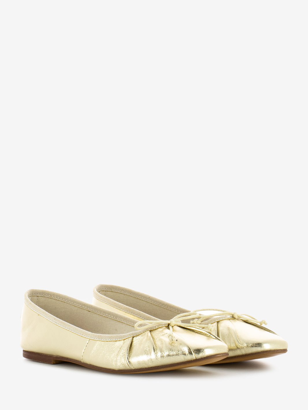 Platinum laminated leather ballerina