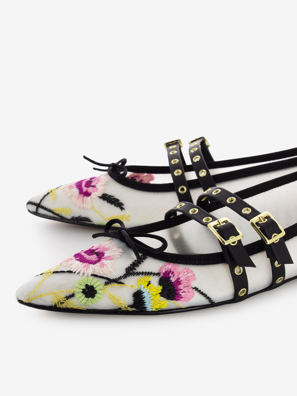 Ballerine in tessuto ricamato con fibbie bianco