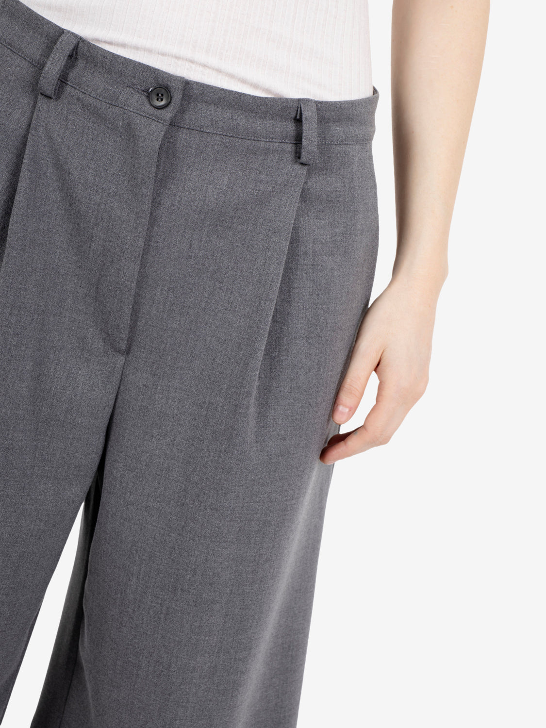 Bermuda con pinces light grey