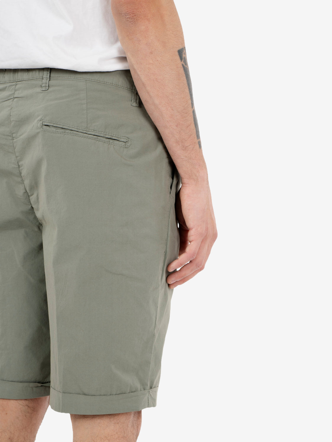 Sage Marte Bermuda shorts with pleats