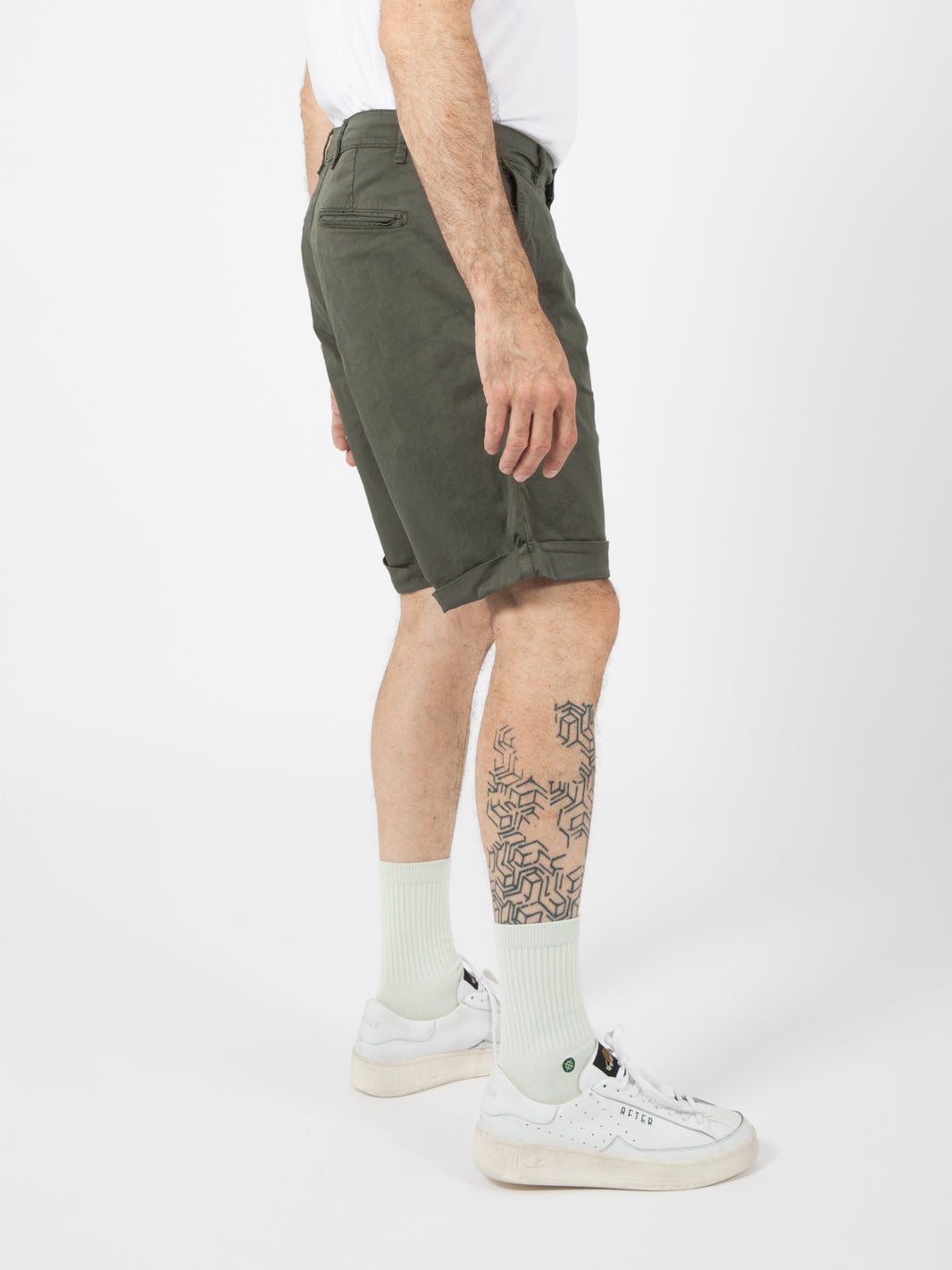 Bermuda Kany military green