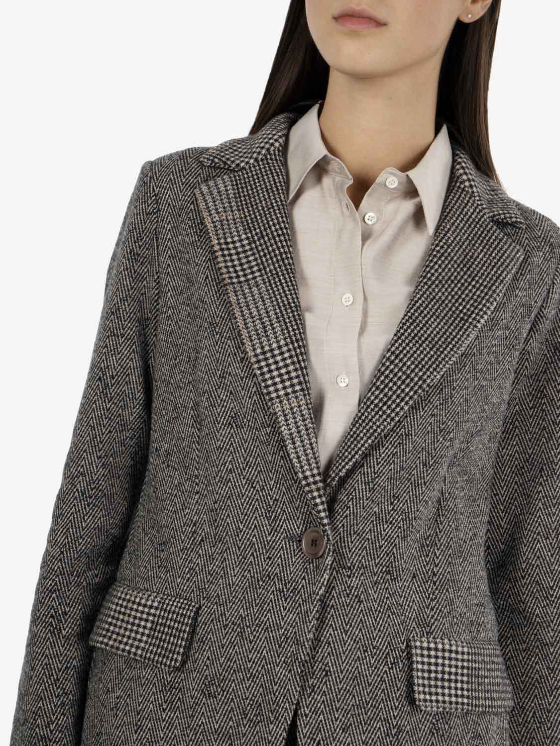 Black houndstooth blazer