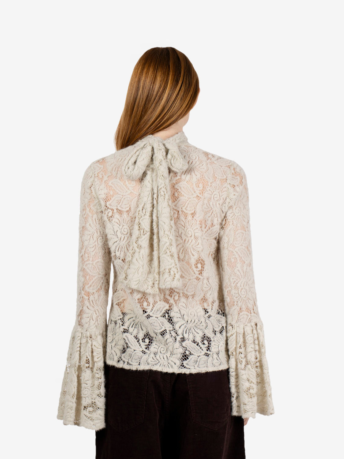 Blusa in pizzo con fusciacca panna