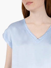 Blusa in raso scollo a V polvere