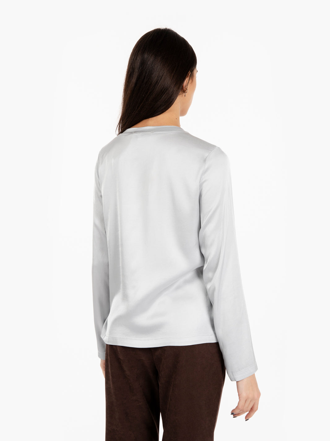 Blusa morbida in raso grigio