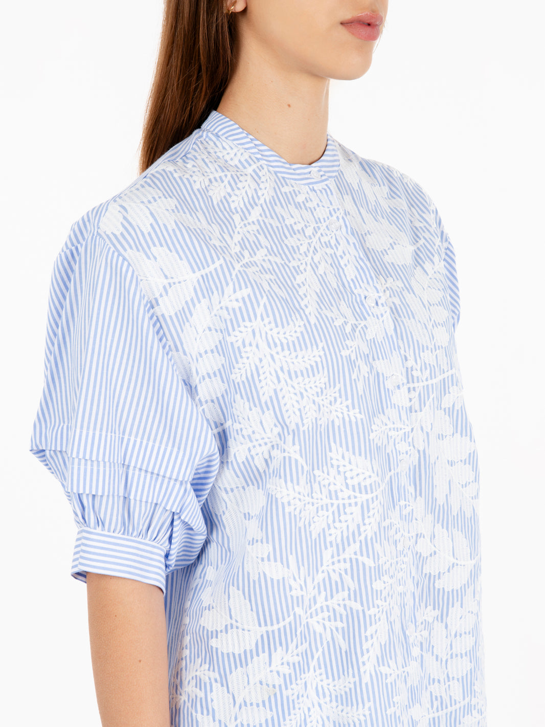 Shirt with blue/white striped embroidery