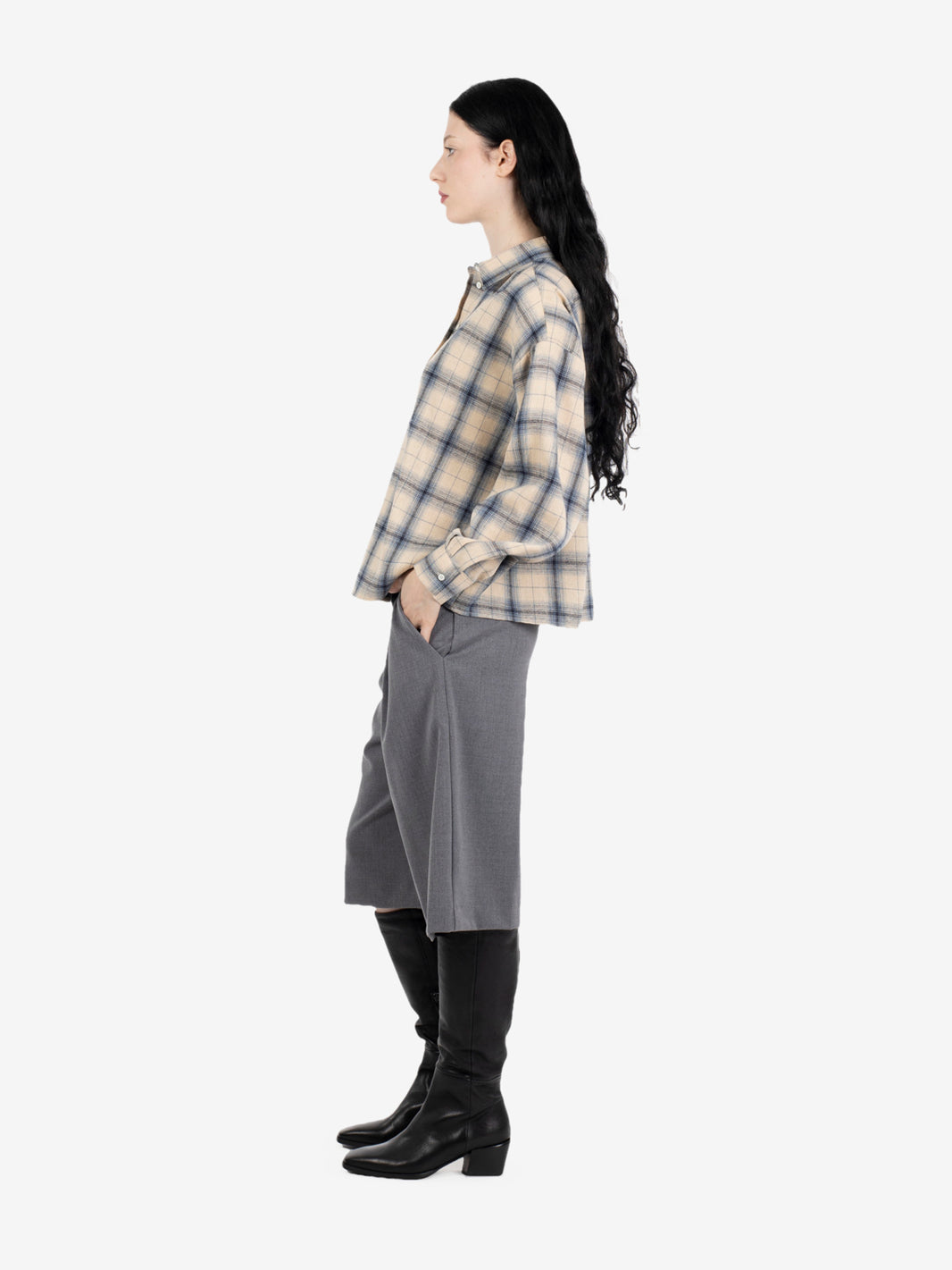 Beige / blue check flannel shirt