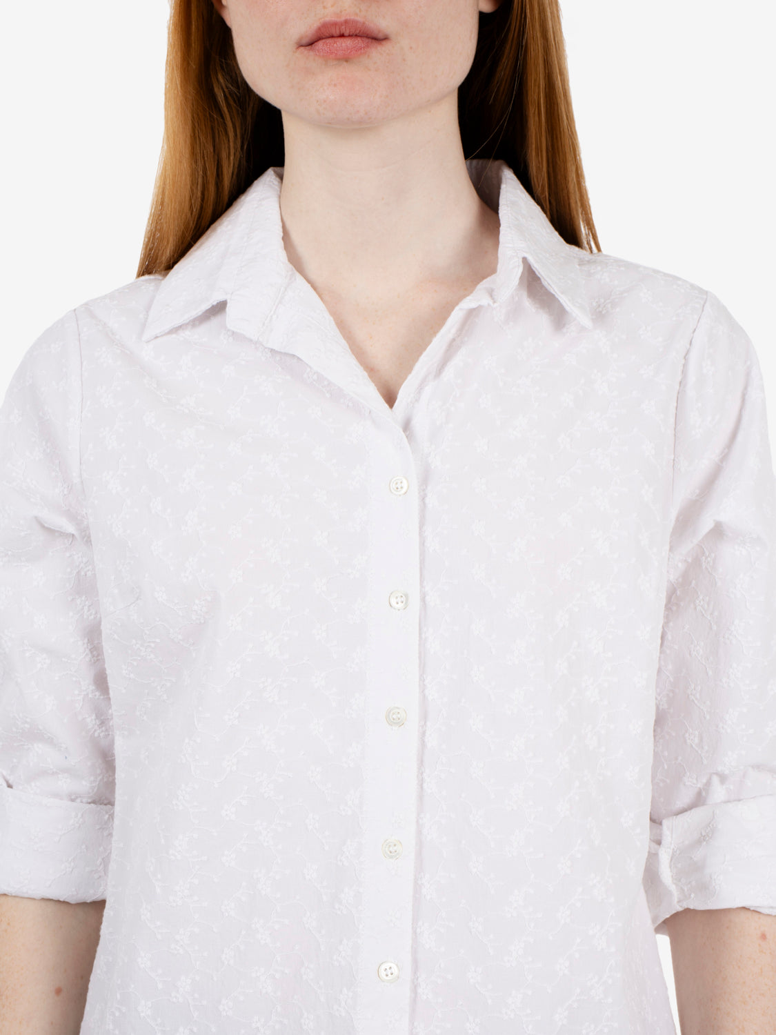 Junko shirt with white embroidery