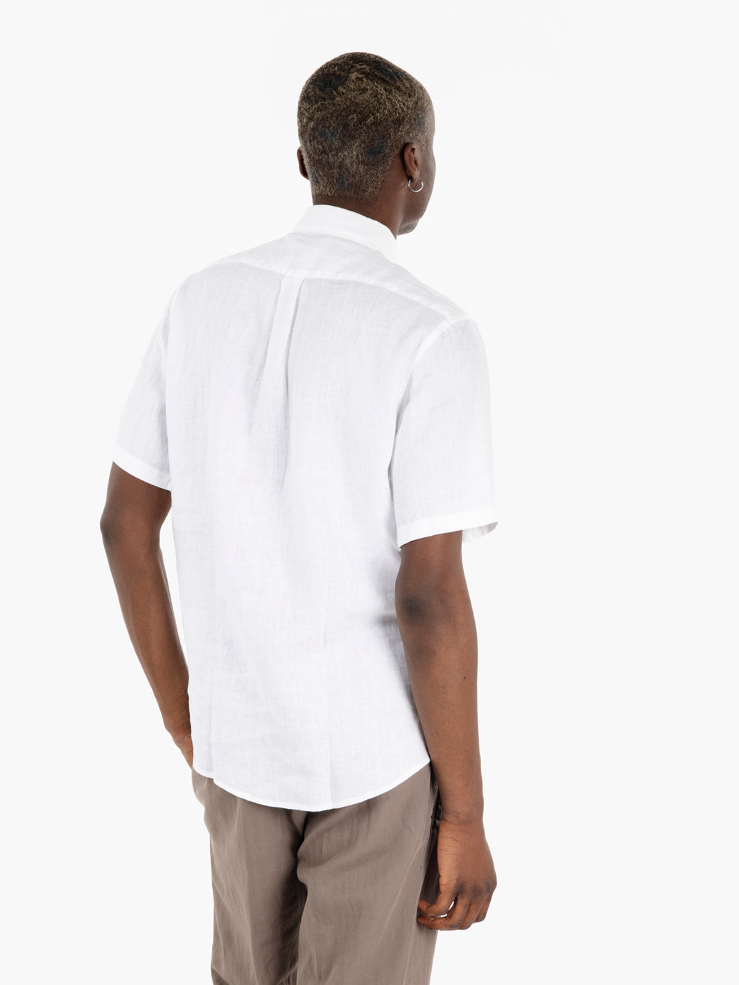 White short-sleeved linen shirt