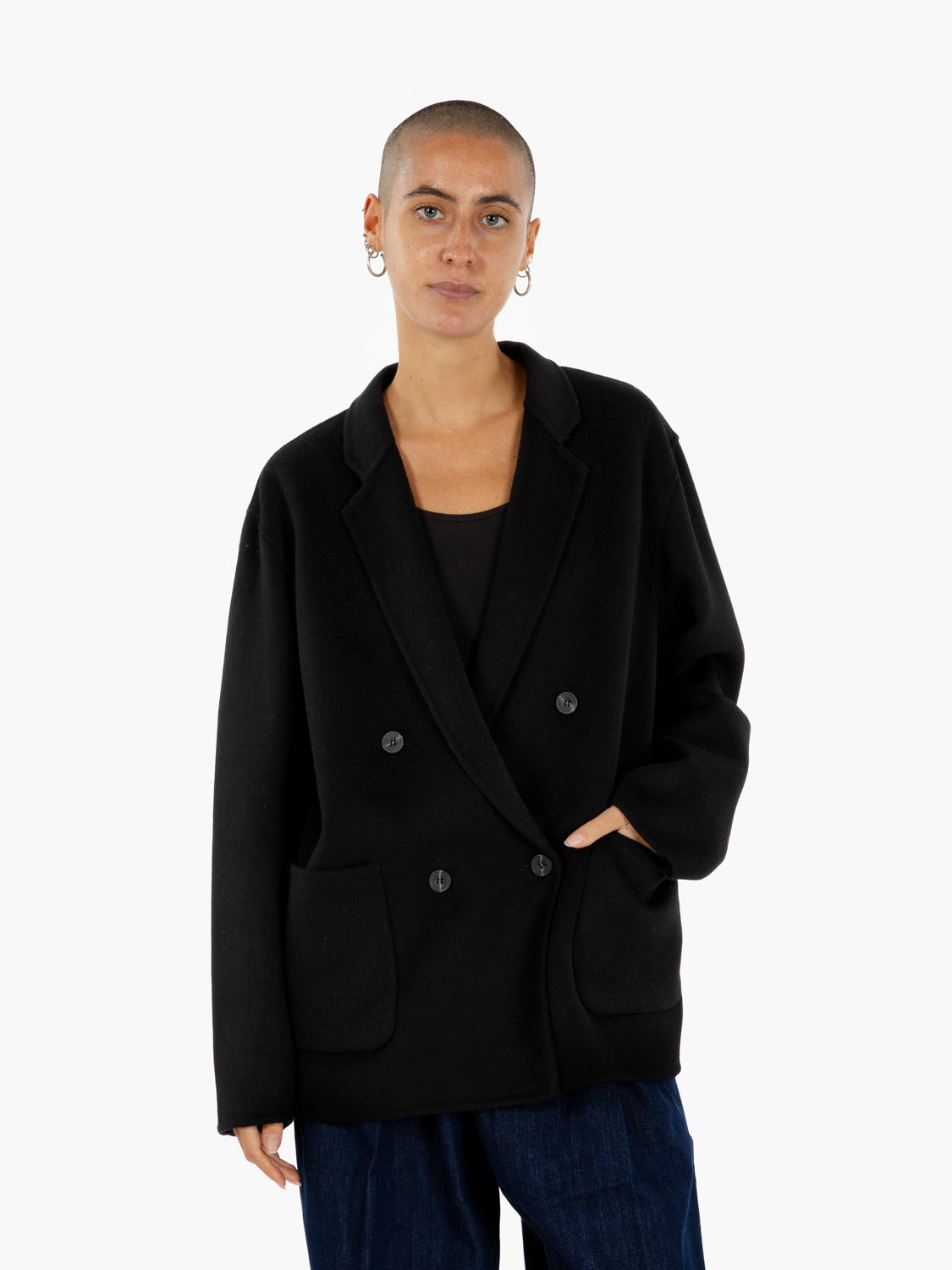 Meryl black short coat