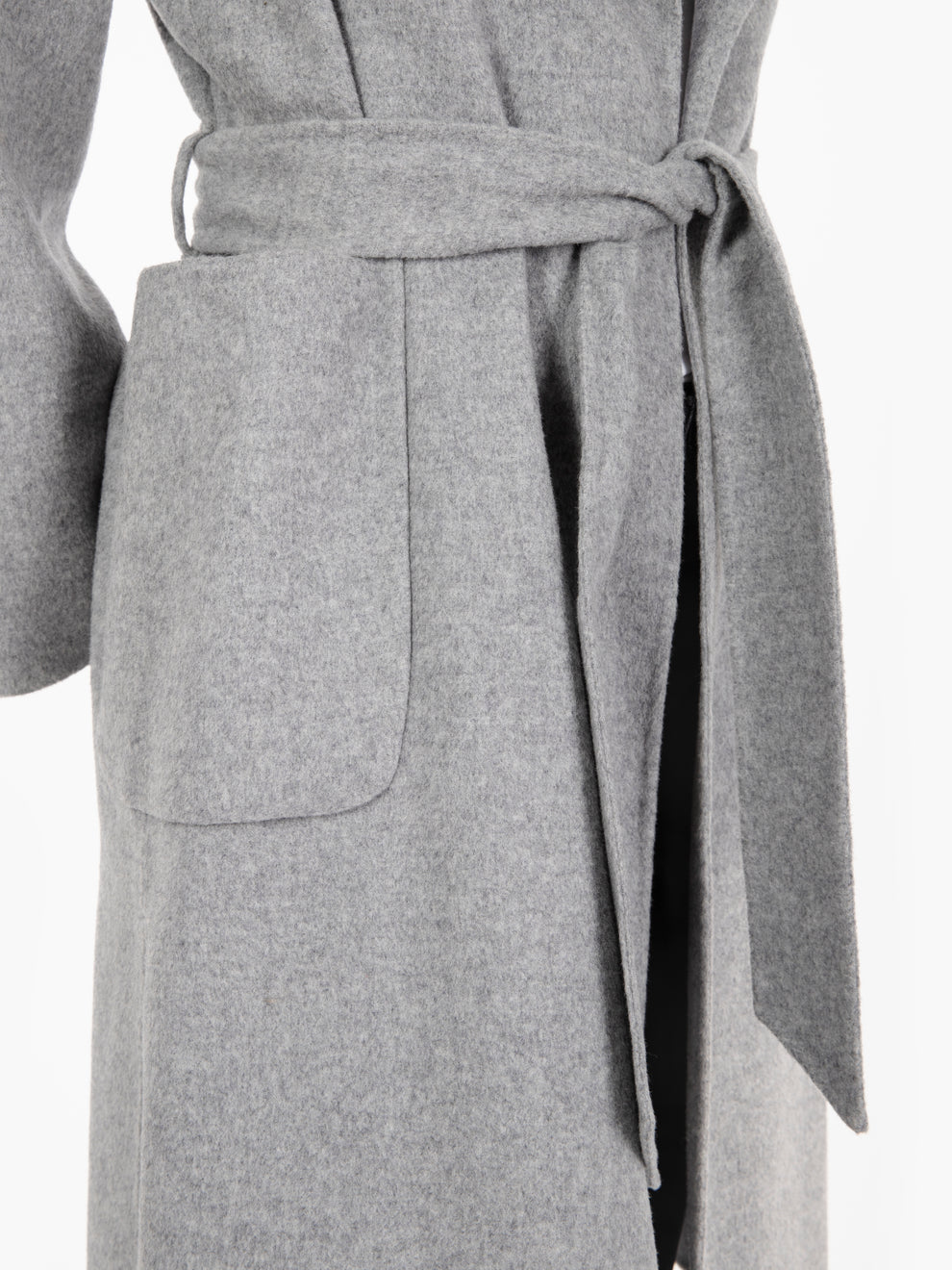 Cappotto lungo con cintura grigio