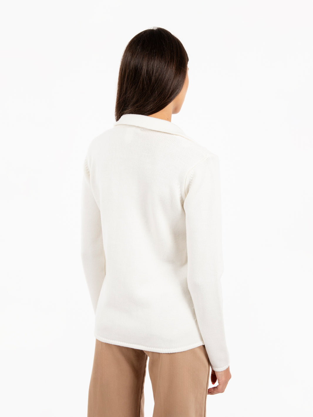White knitted cardigan