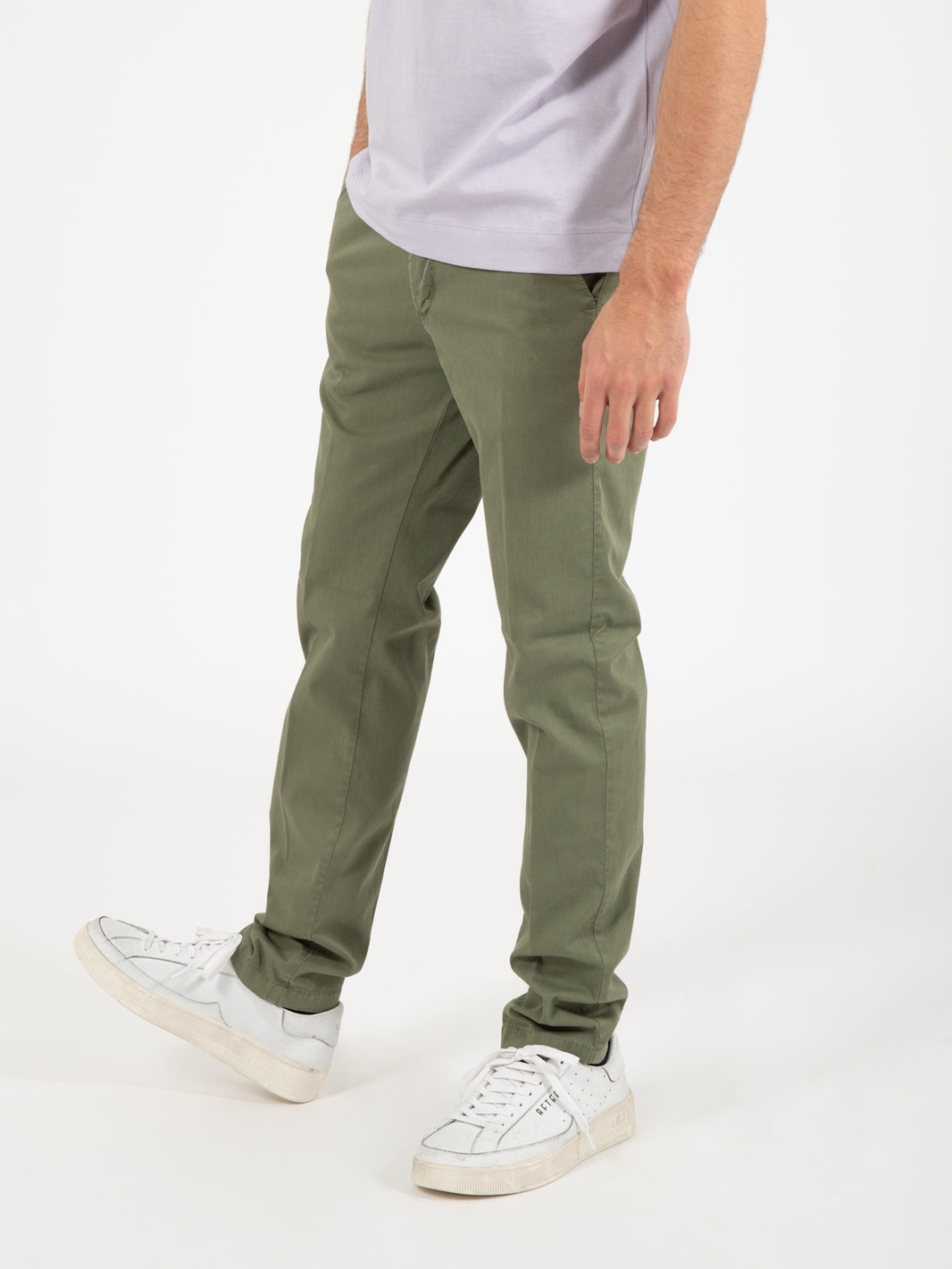 Chino armaturato salvia