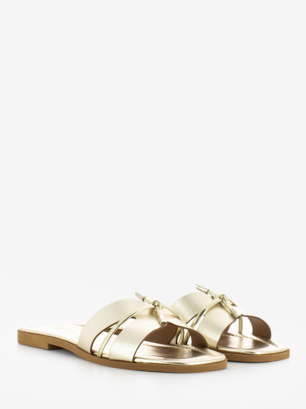 Platinum laminated leather slipper