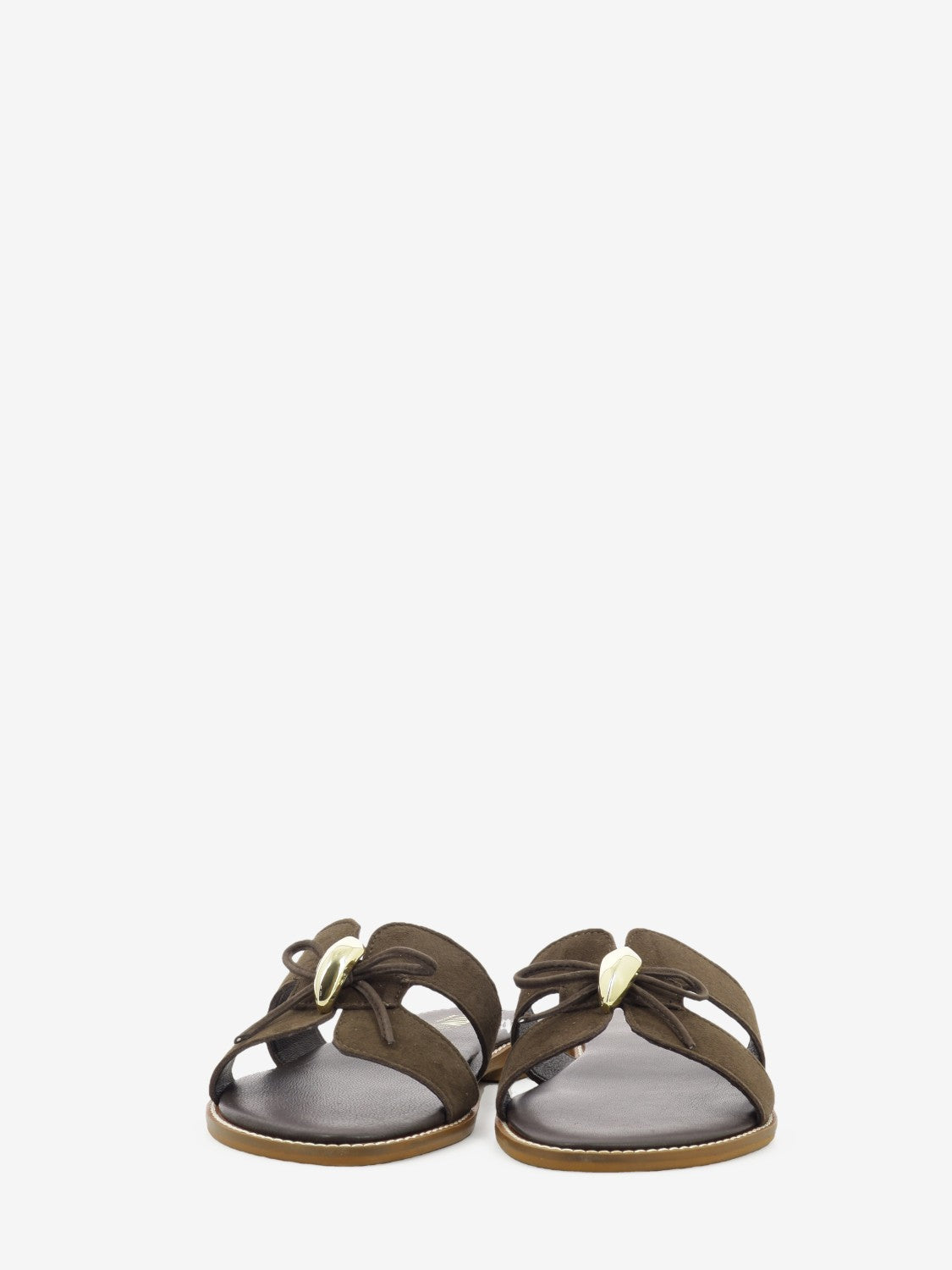 Suede slipper with Moor's head embellishment