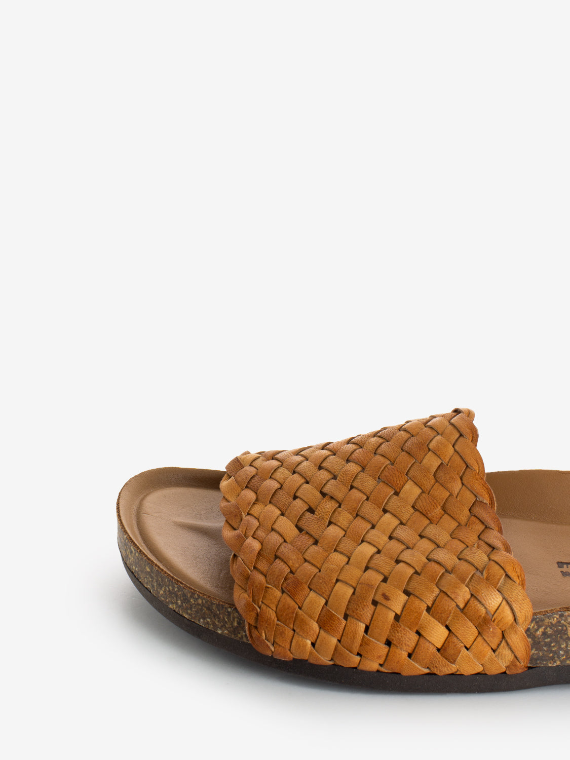 Leather braided slipper