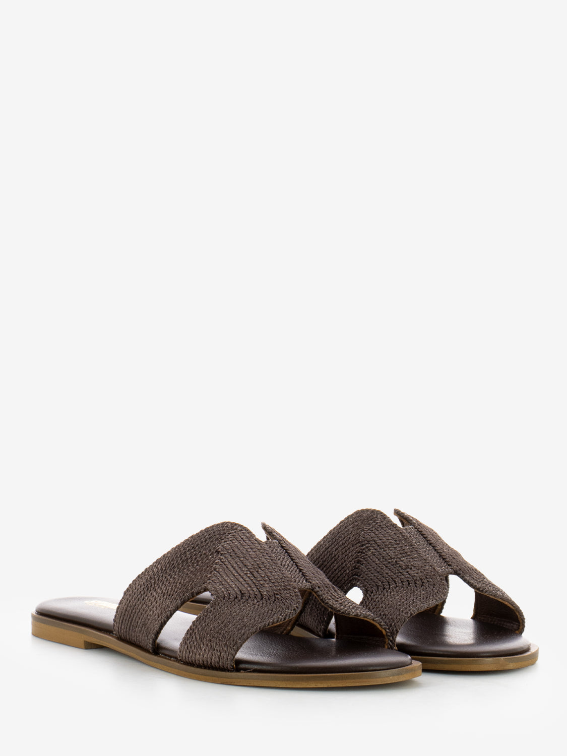 Viareggio slipper in dark brown raffia