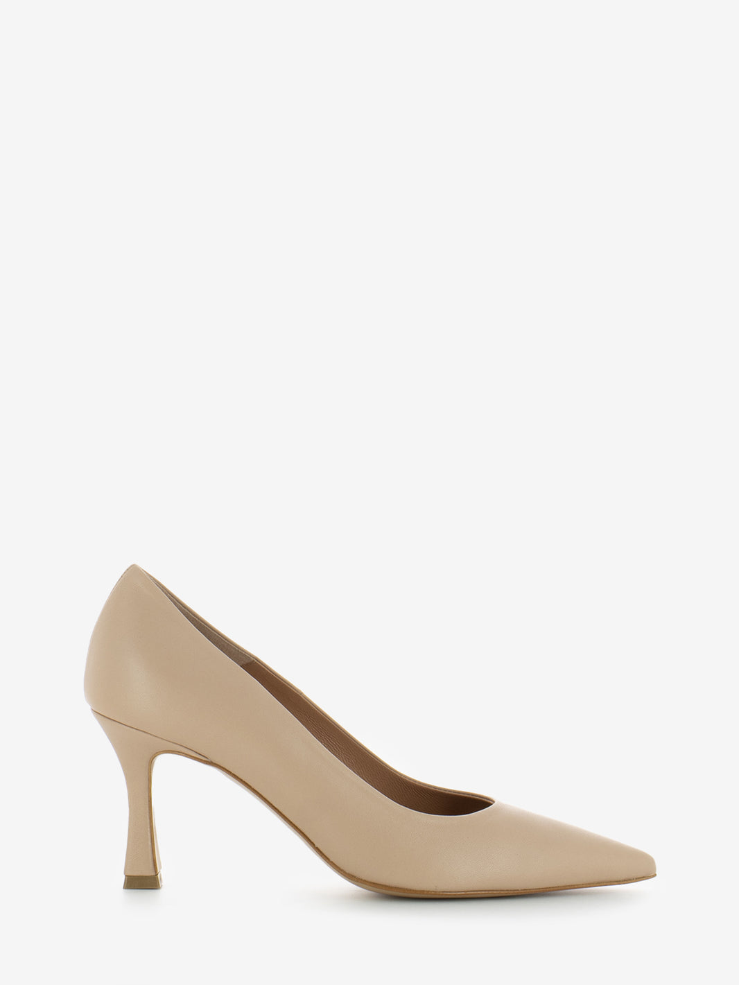 Nude nappa décolleté