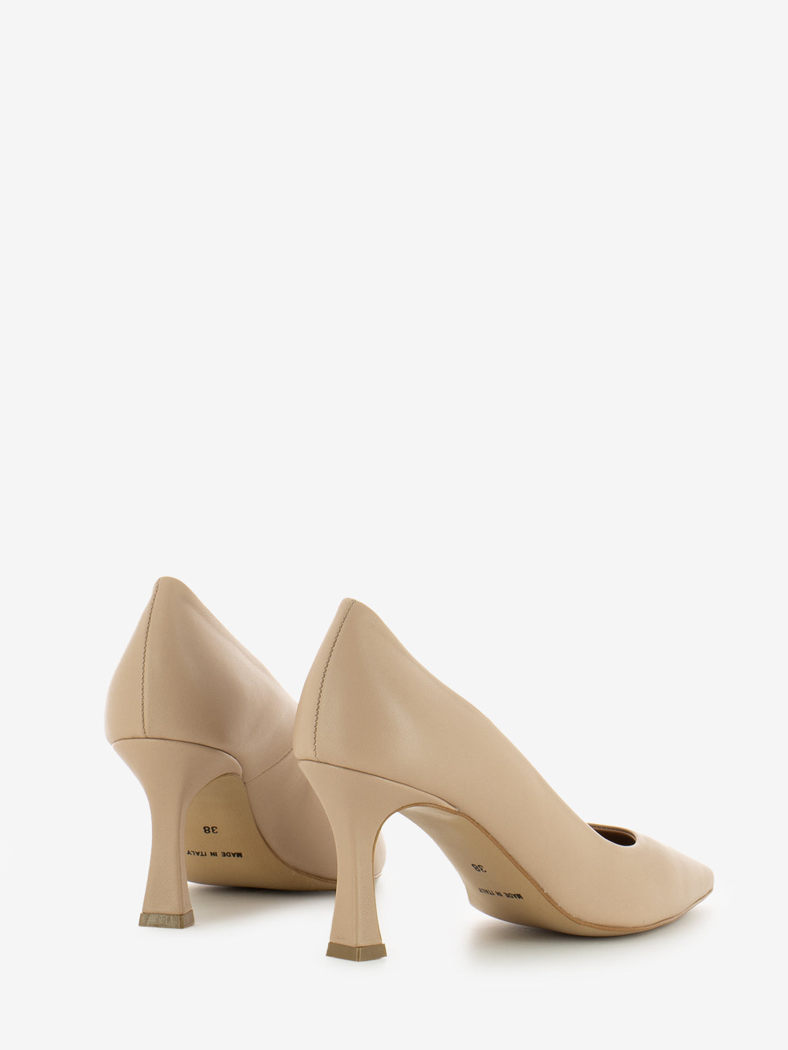 Nude nappa décolleté