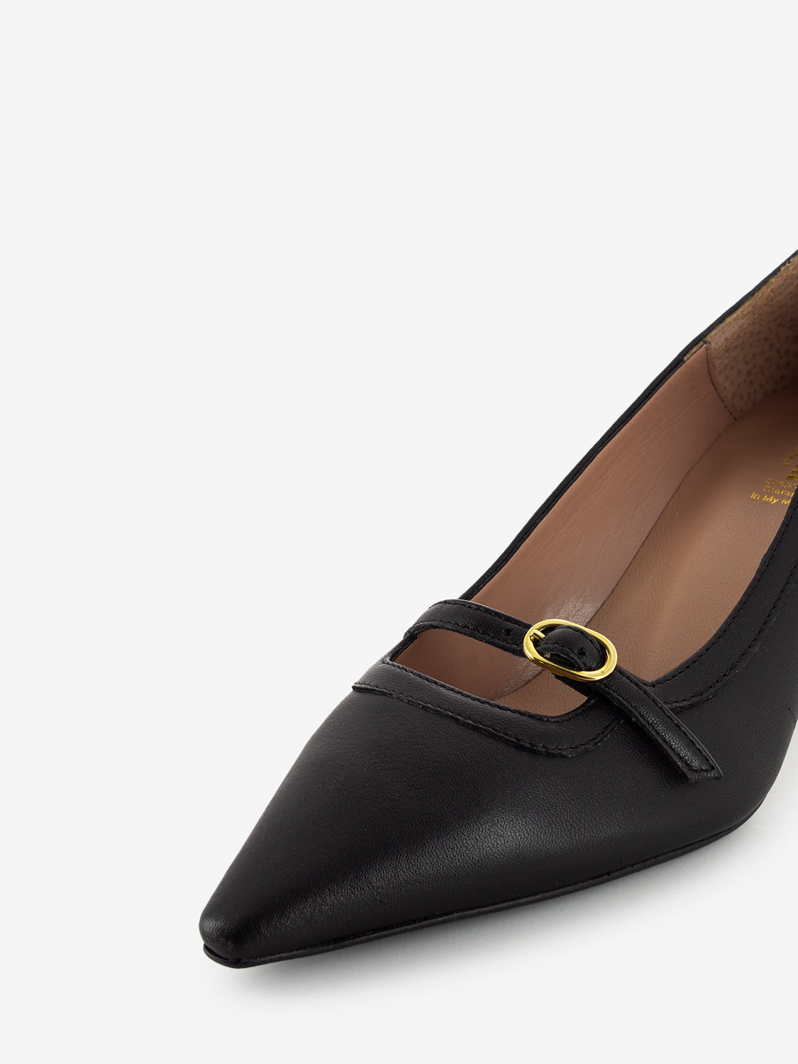 Low black leather pumps