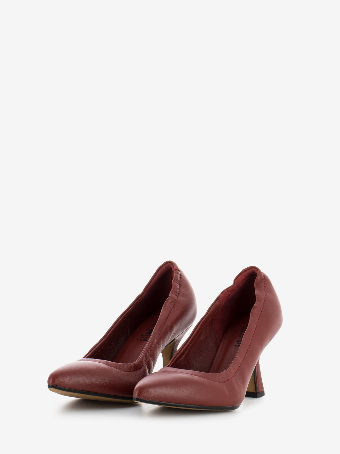 Dark red nappa décolleté