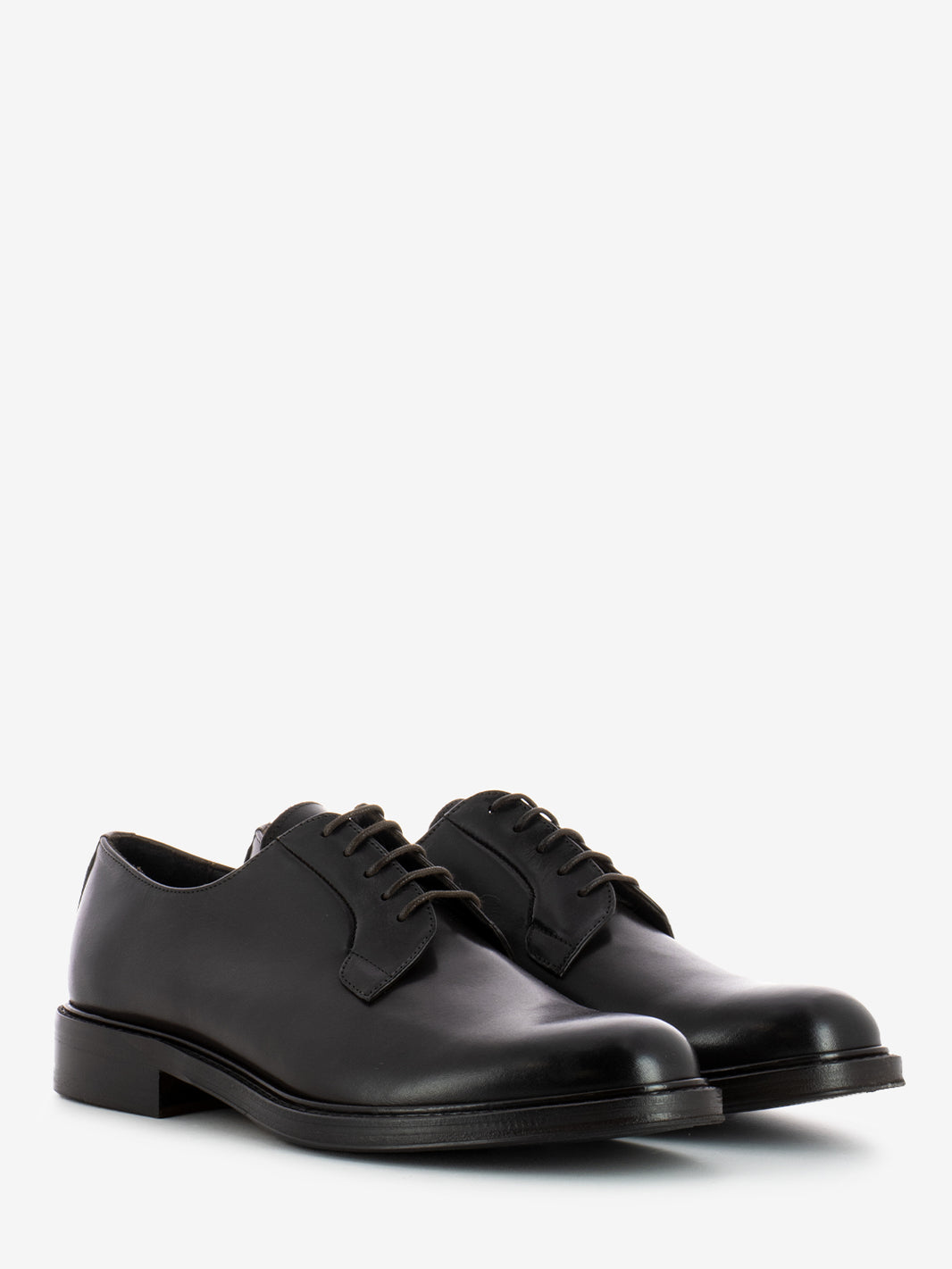 Brown calfskin derby