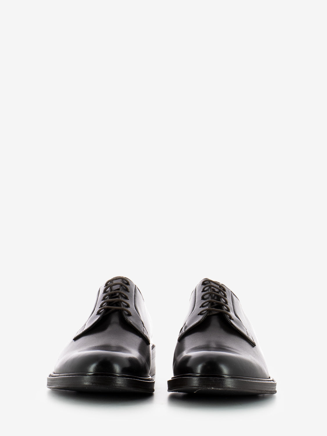 Brown calfskin derby