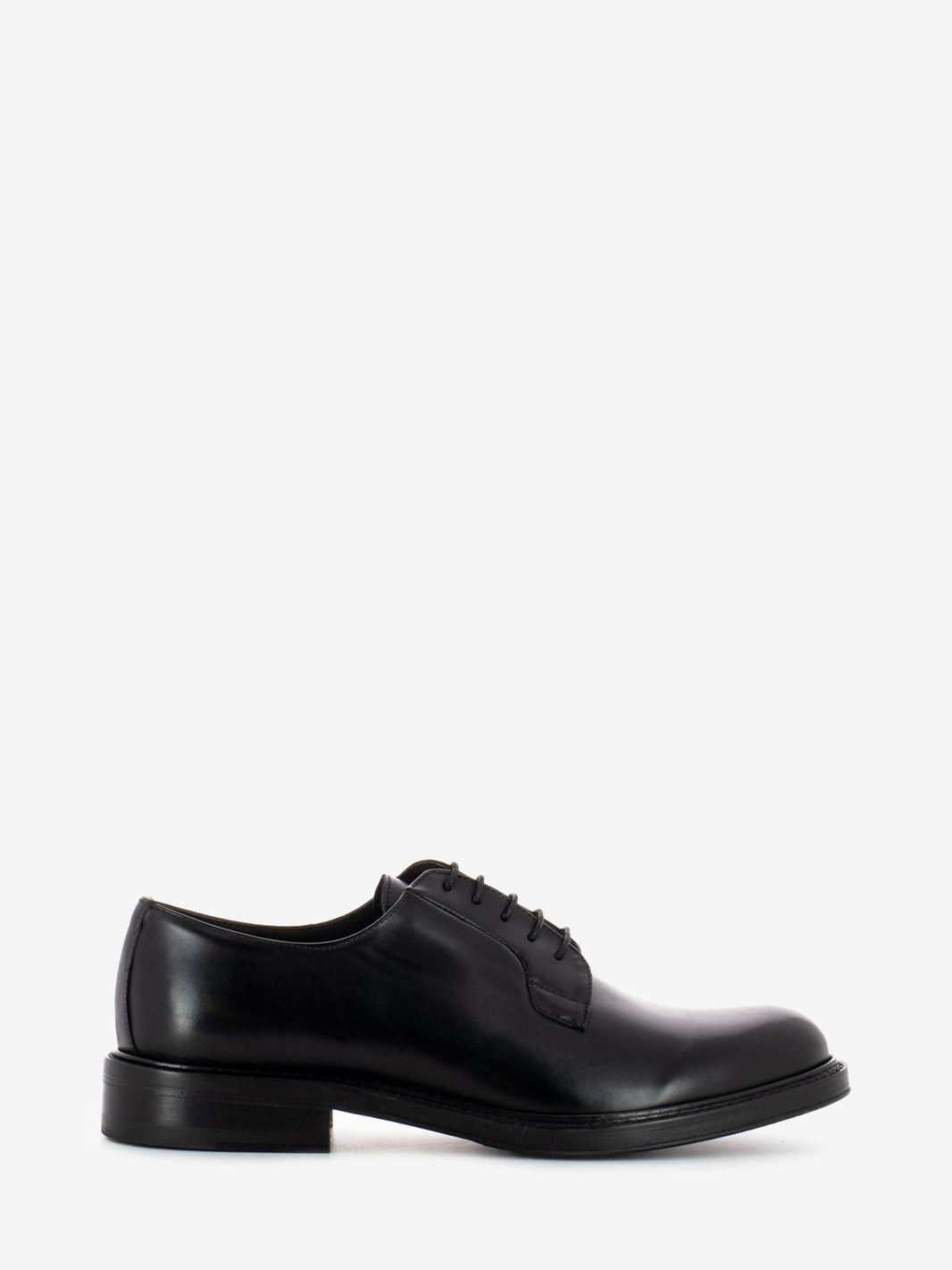 Black calfskin derby shoes