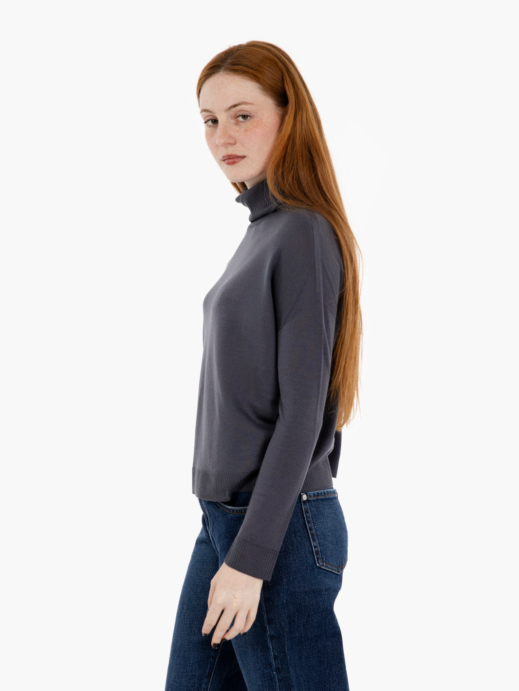 Medium grey box wool turtleneck