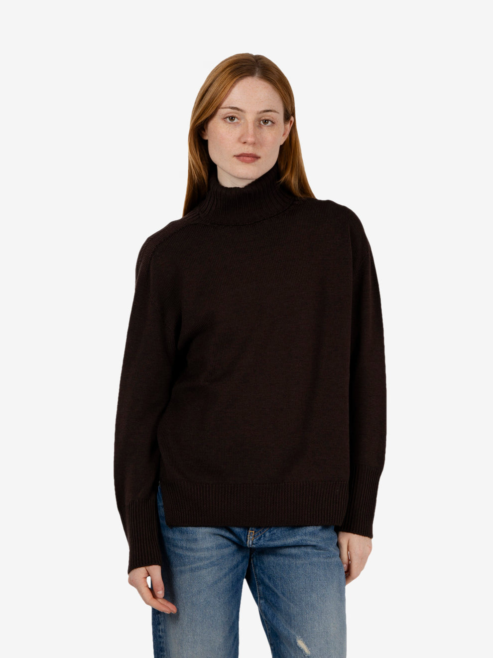 Wool turtleneck with bark-colored side slits