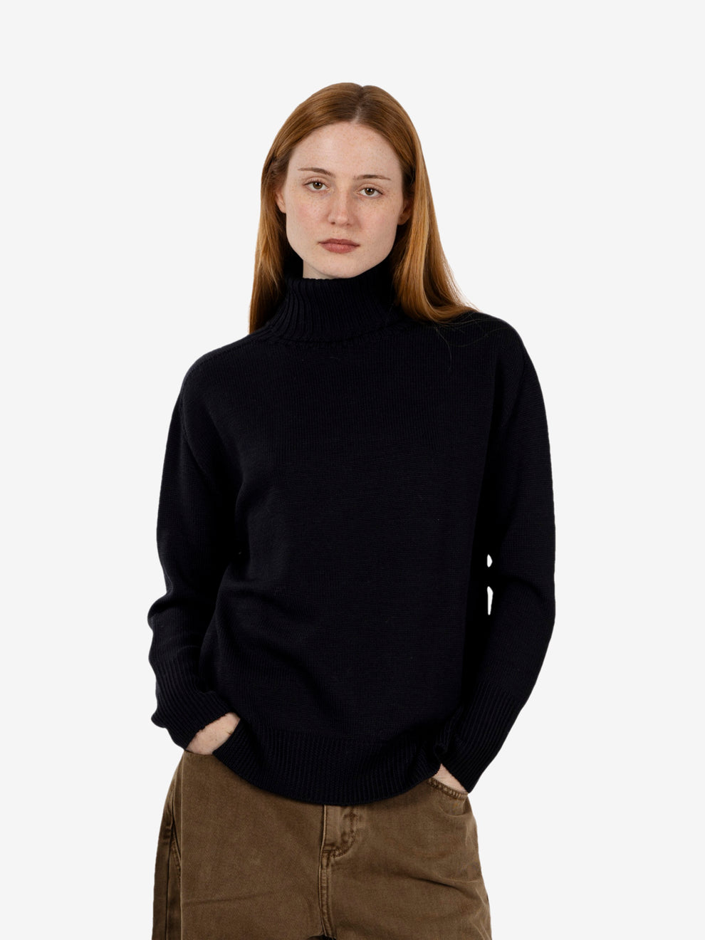 Dolcevita in lana con spacchi nero