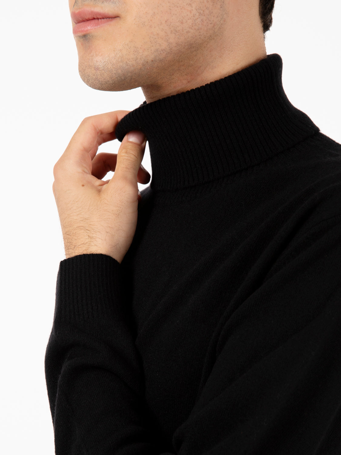 Black merino wool and cashmere turtleneck