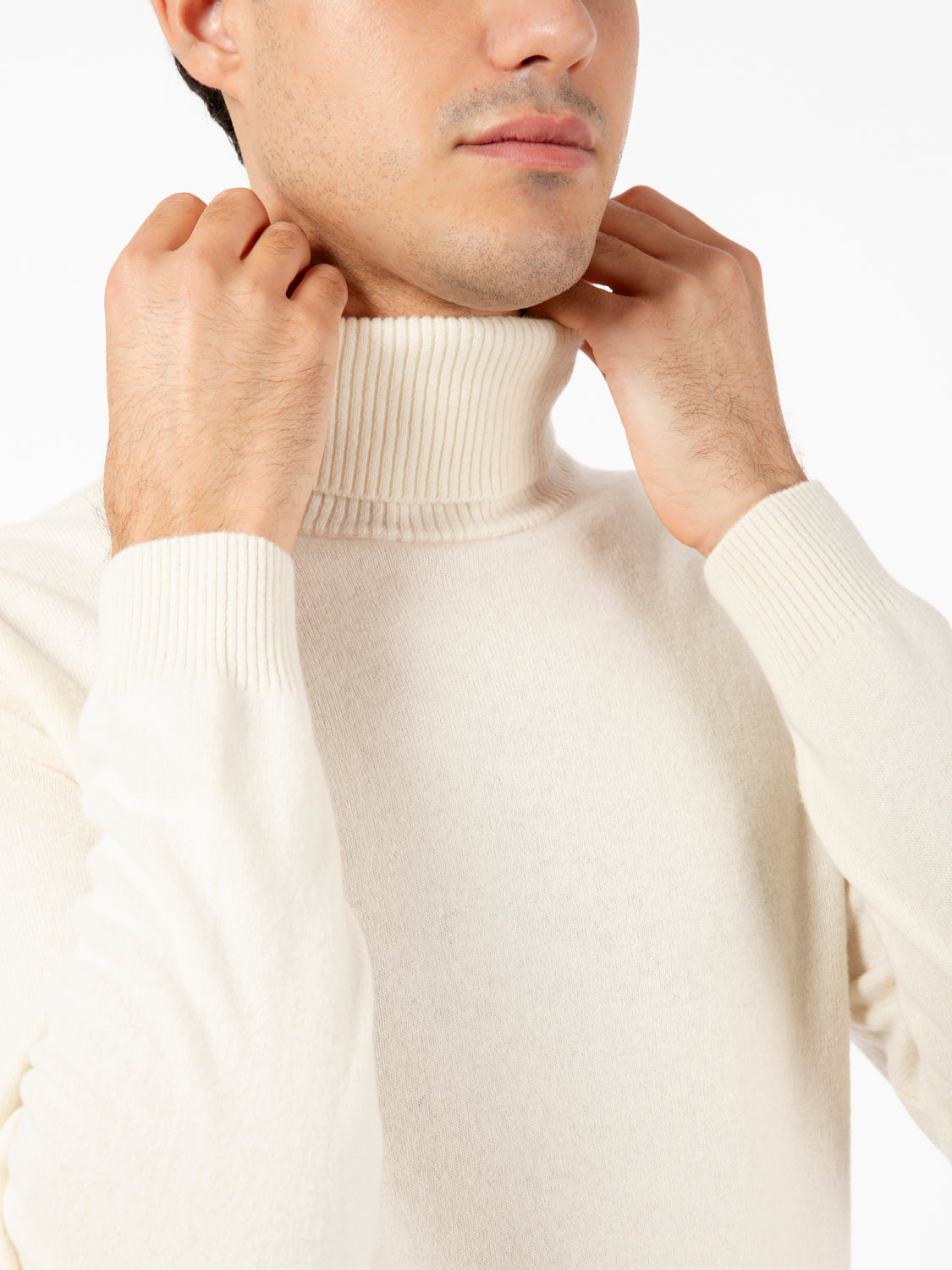 Merino wool and cloud cashmere turtleneck