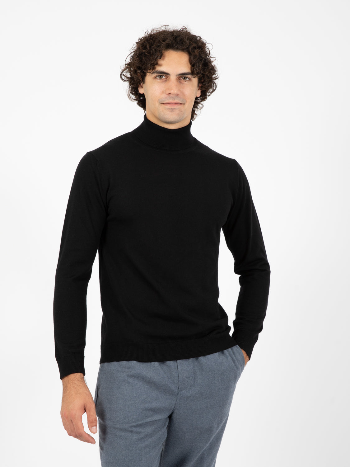 Black extra fine merino wool turtleneck
