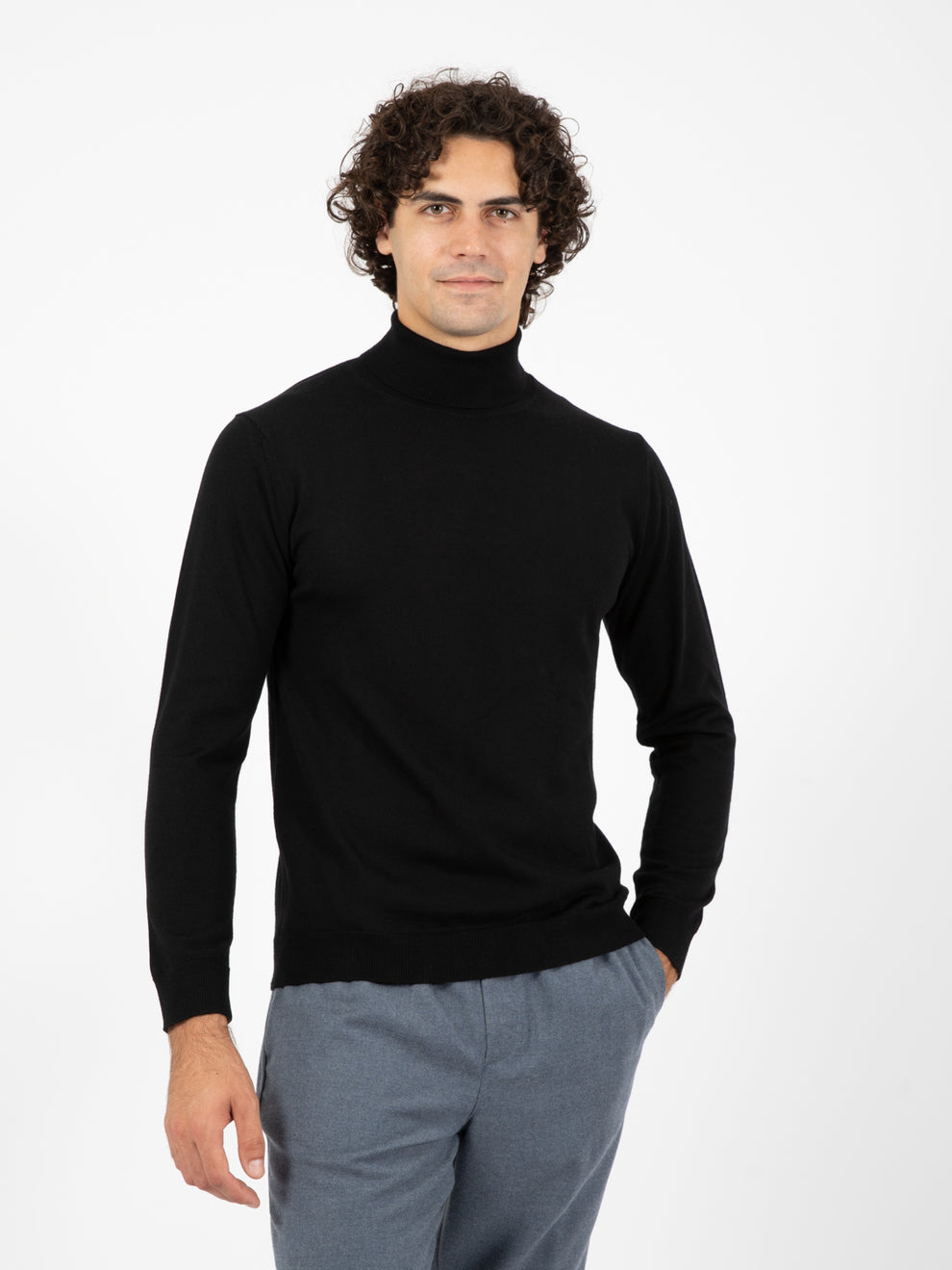 Black extra fine merino wool turtleneck
