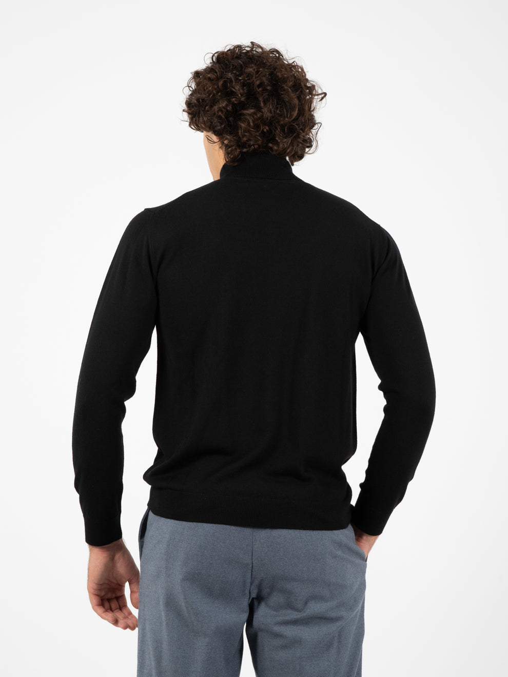 Black extra fine merino wool turtleneck