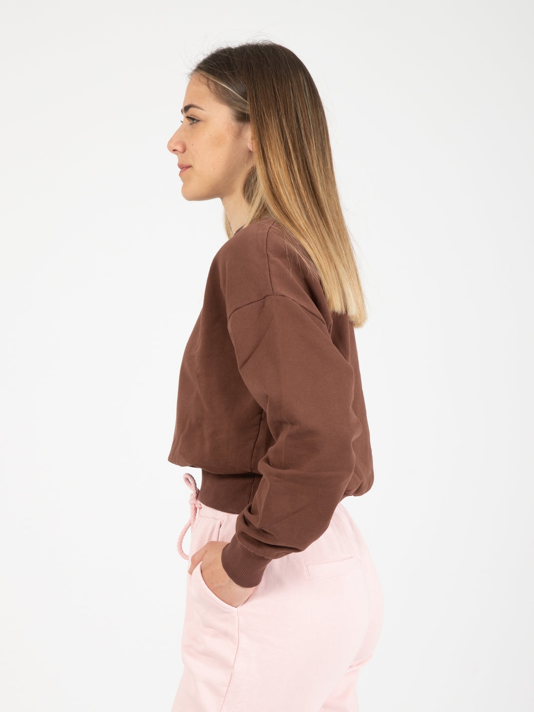 Basic crewneck cocoa sweatshirt