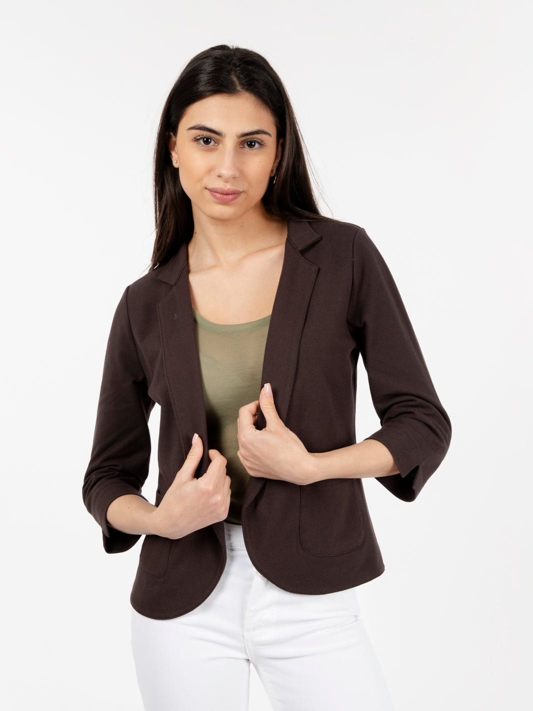 Beige buttoned knitted jacket