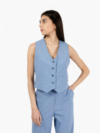 Single-breasted vest in powder