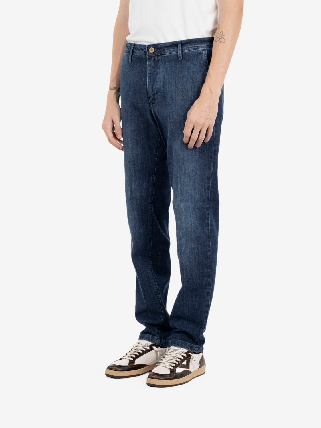 Jeans slim lavaggio medio blu