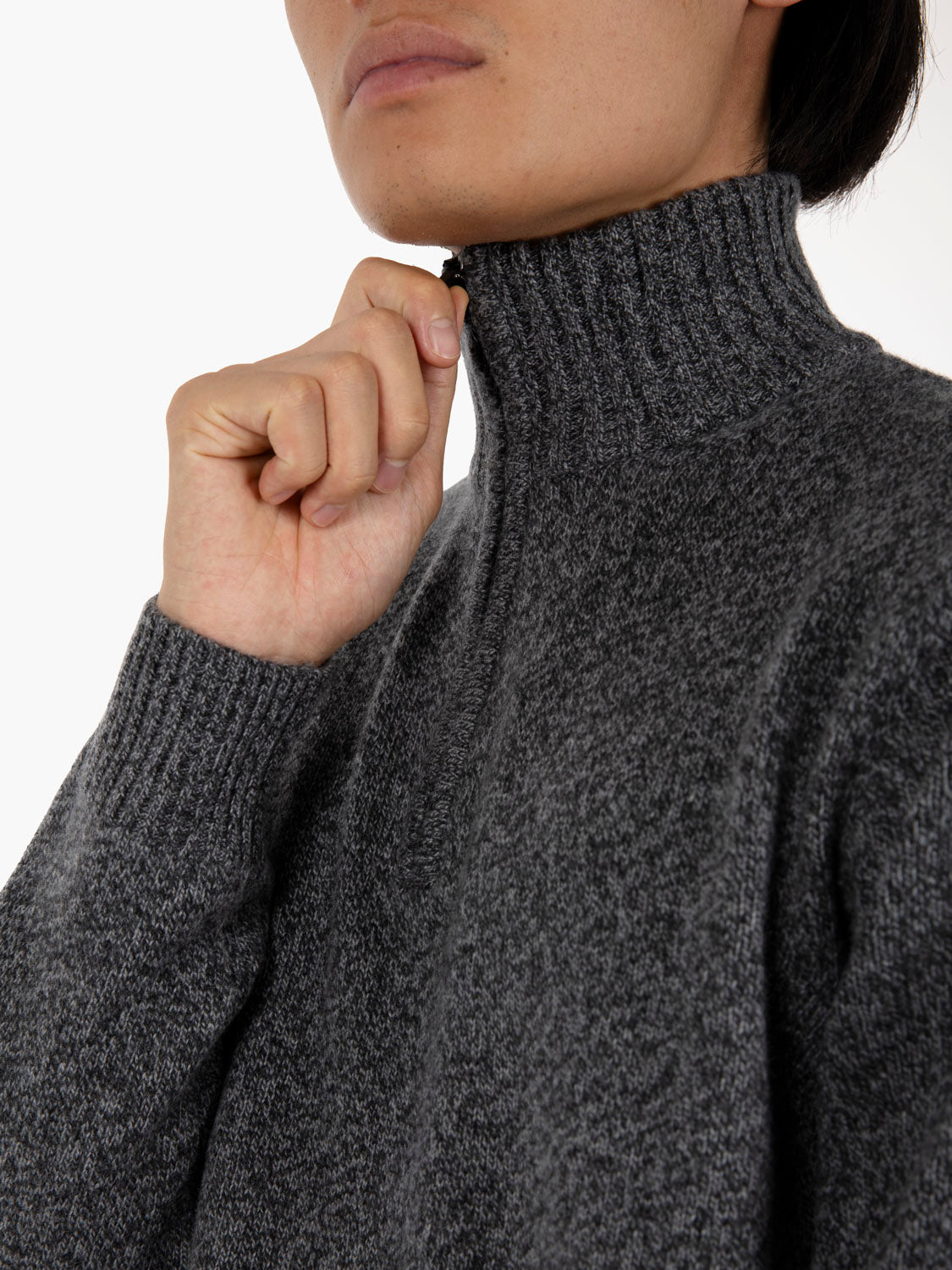 Lupetto con zip grigio scuro