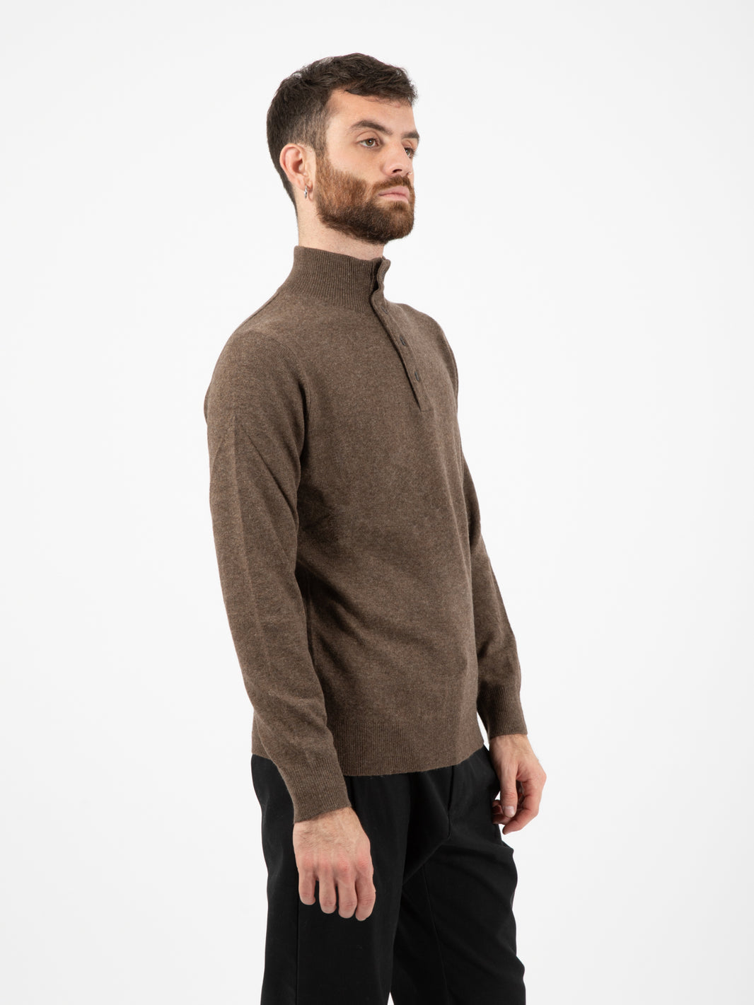 Cashmere turtleneck with mink buttons