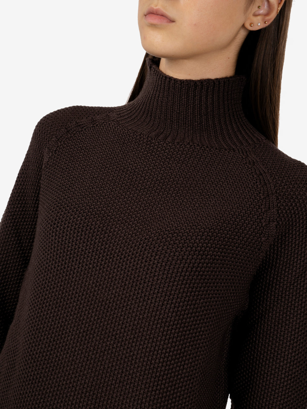Dark brown rice stitch snood
