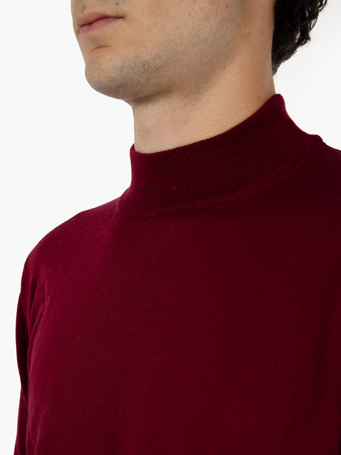 Maglia a lupetto in lana bordeaux